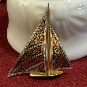 VTG damascene double mast sailing ship brooch in black/gold/silver/red enamel